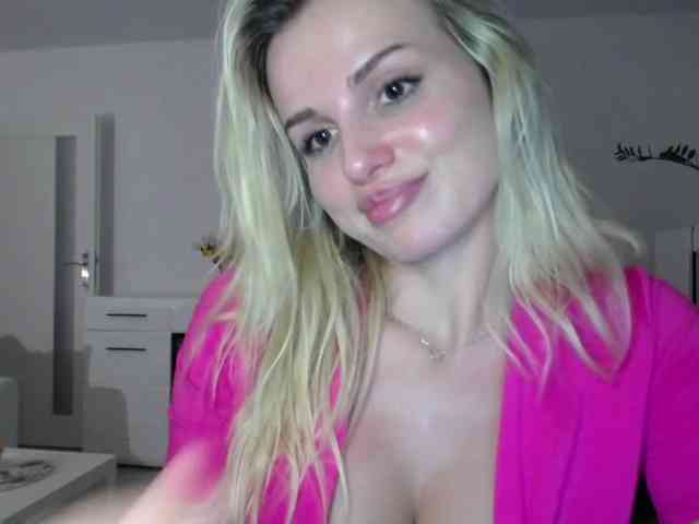 CorneliaSweet webcam