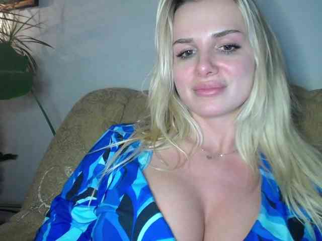 CorneliaSweet webcam