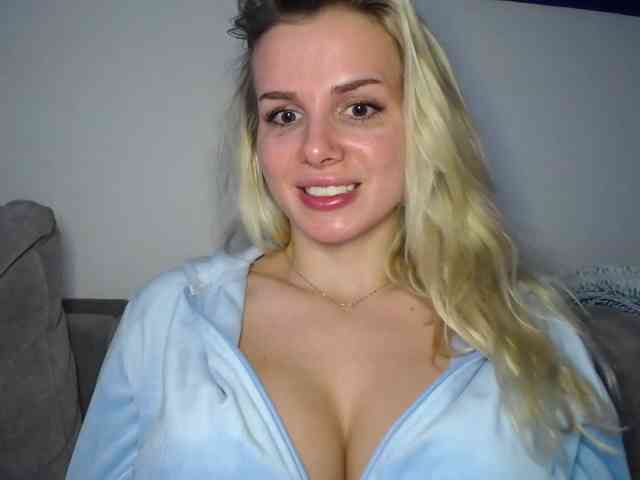 CorneliaSweet webcam