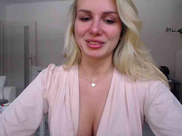 CorneliaSweet webcam