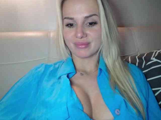 CorneliaSweet webcam