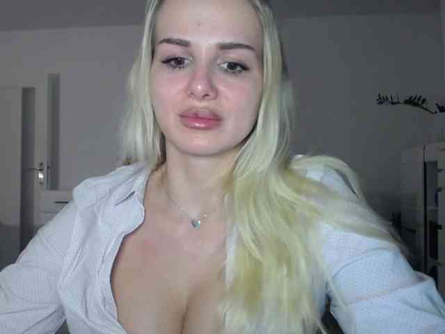 CorneliaSweet webcam