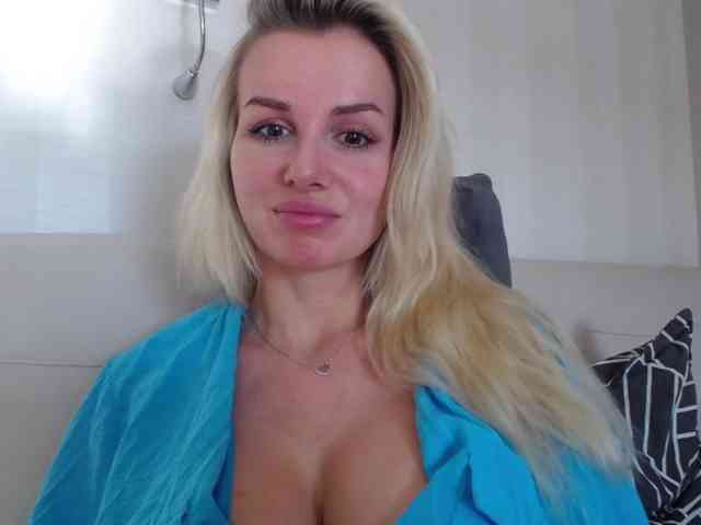 CorneliaSweet webcam