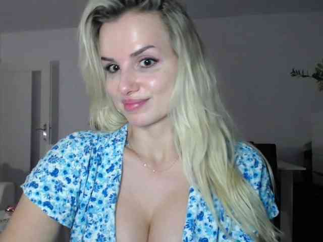 CorneliaSweet webcam