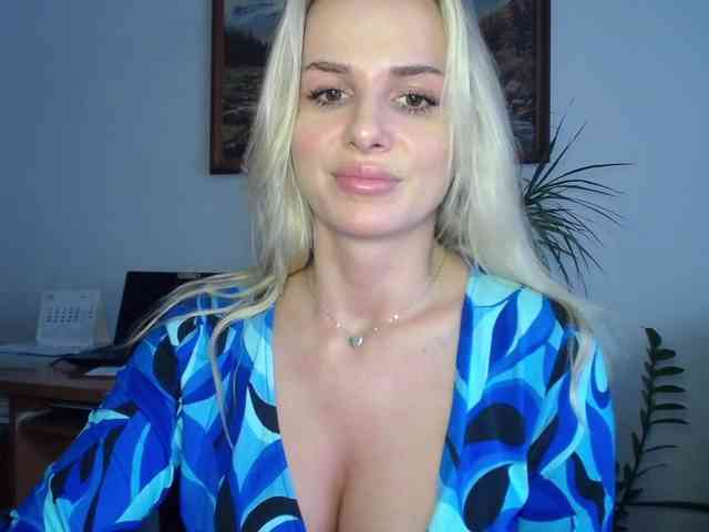 CorneliaSweet webcam