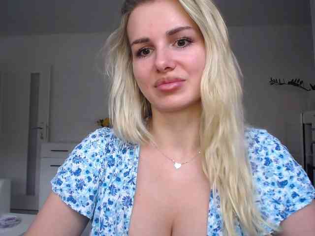 CorneliaSweet webcam