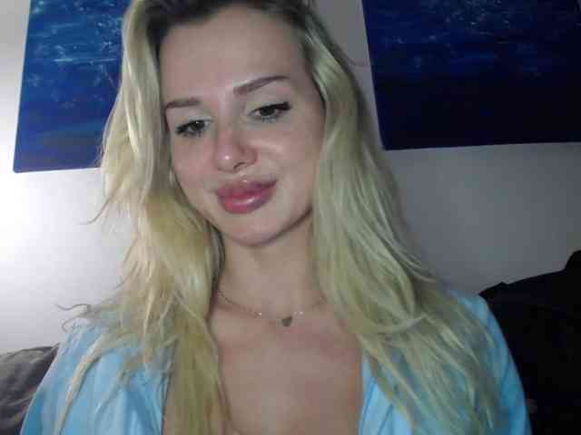 CorneliaSweet webcam