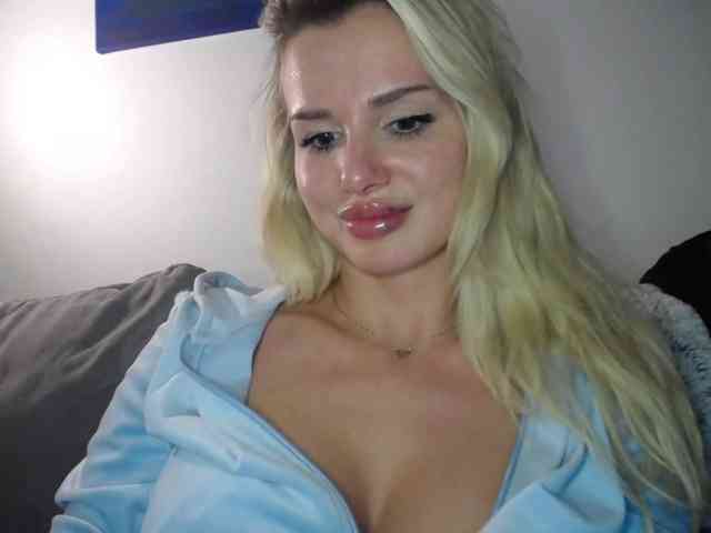 CorneliaSweet webcam