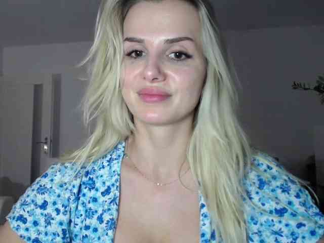 CorneliaSweet webcam