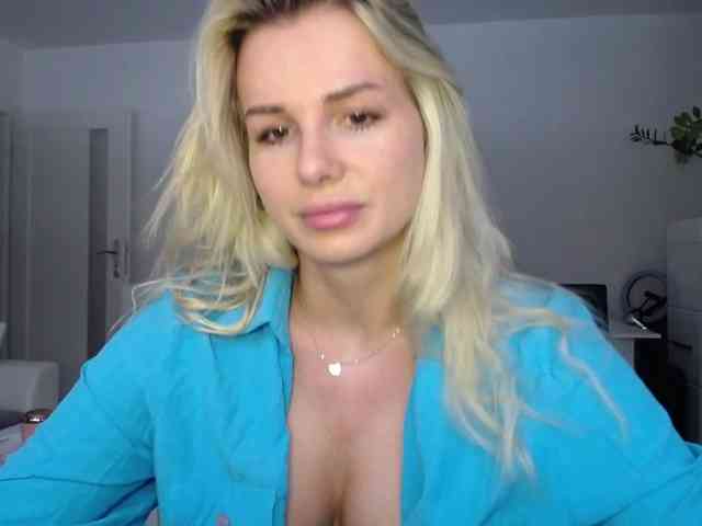 CorneliaSweet webcam