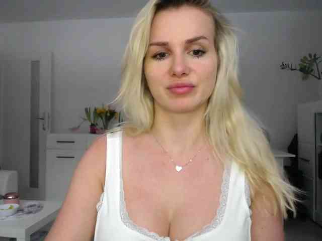 CorneliaSweet webcam