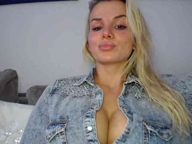 CorneliaSweet webcam