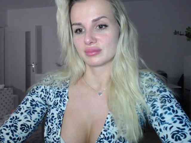 CorneliaSweet webcam