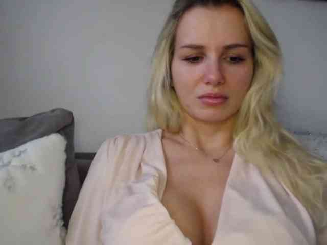 CorneliaSweet webcam