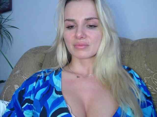 CorneliaSweet webcam