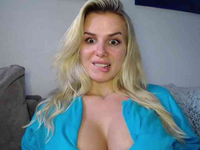 CorneliaSweet webcam