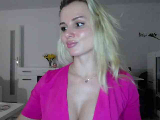 CorneliaSweet webcam