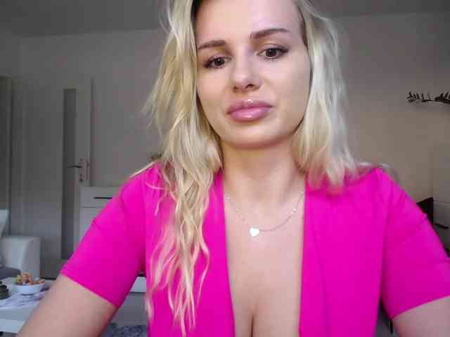 CorneliaSweet webcam