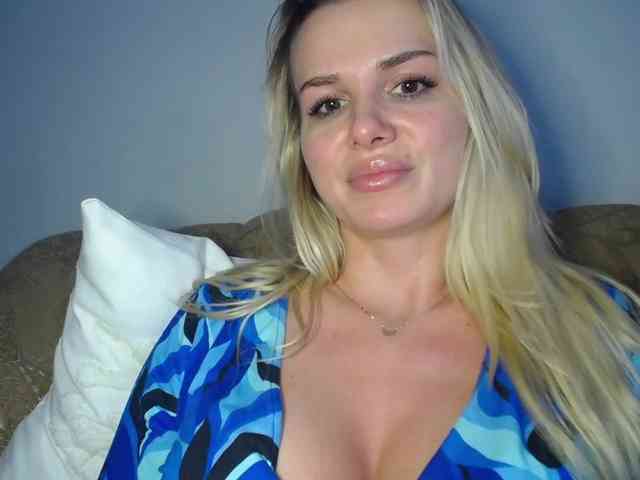 CorneliaSweet webcam