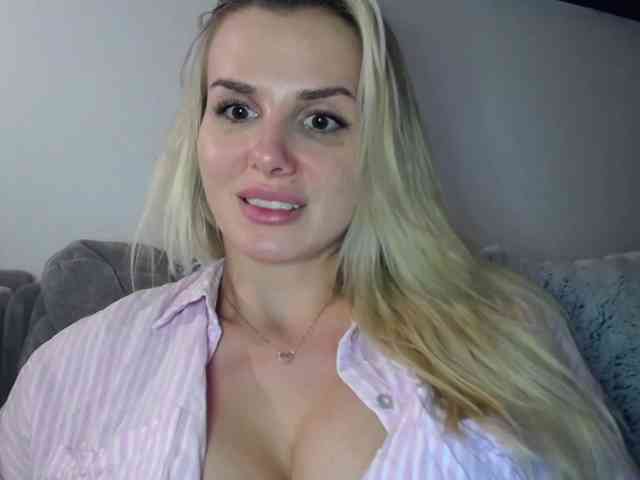 CorneliaSweet webcam