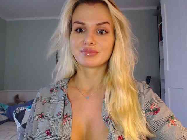 CorneliaSweet webcam