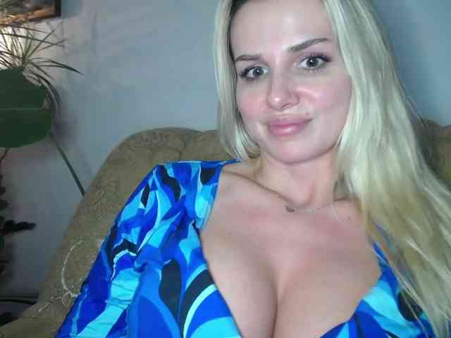 CorneliaSweet webcam