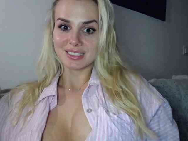 CorneliaSweet webcam