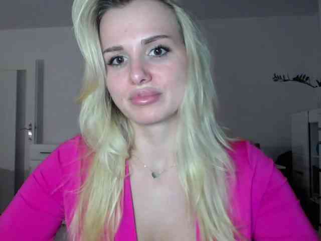 CorneliaSweet webcam