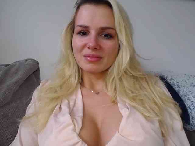 CorneliaSweet webcam