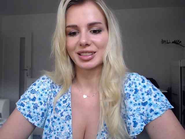 CorneliaSweet webcam