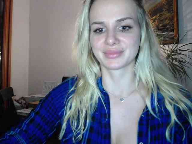 CorneliaSweet webcam