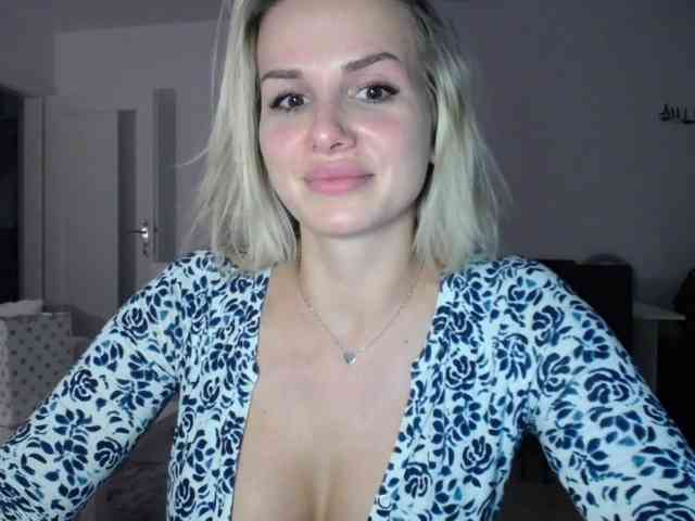 CorneliaSweet webcam