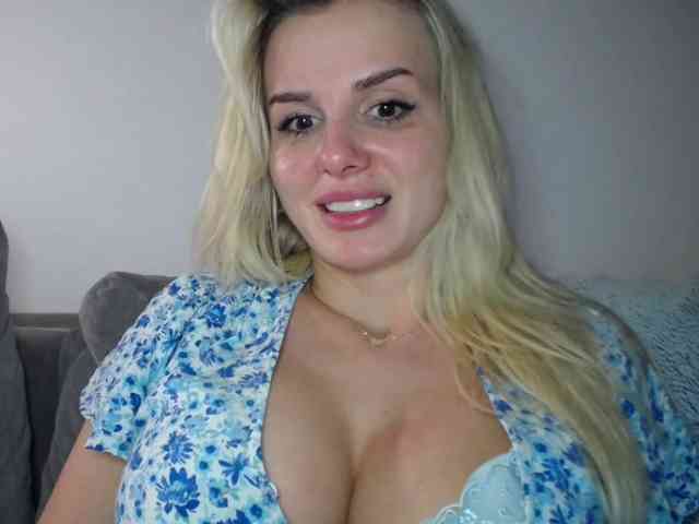 CorneliaSweet webcam