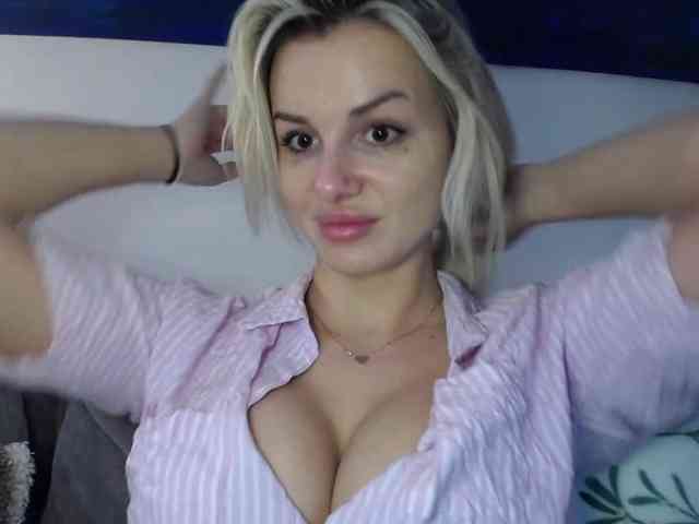 CorneliaSweet webcam