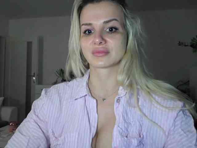 CorneliaSweet webcam