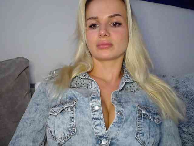 CorneliaSweet webcam