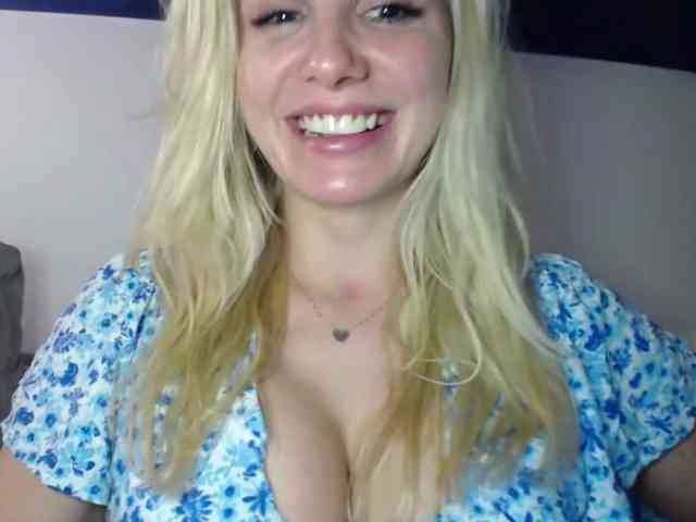 CorneliaSweet webcam