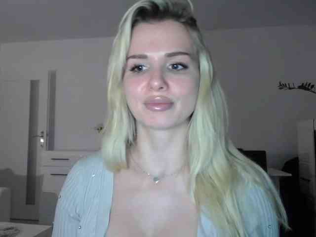 CorneliaSweet webcam