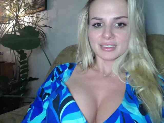 CorneliaSweet webcam