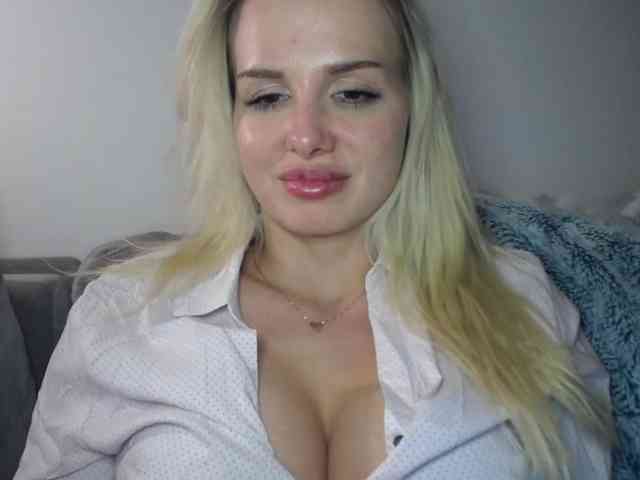 CorneliaSweet webcam