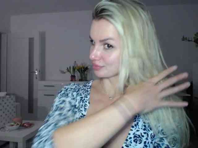 CorneliaSweet webcam