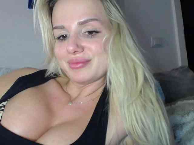 CorneliaSweet webcam