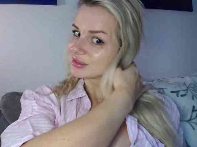 CorneliaSweet webcam