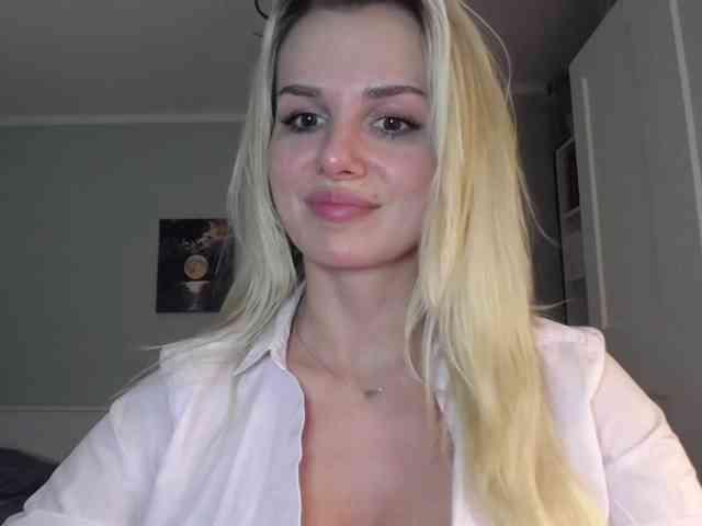 CorneliaSweet Live Webcam on BongaCams
