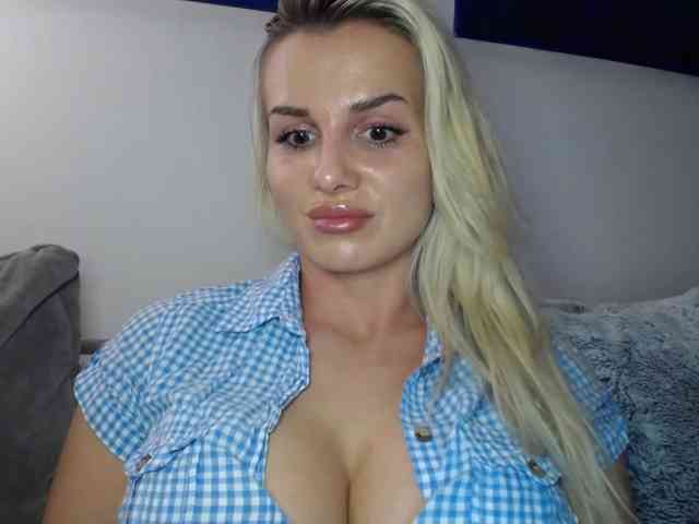 CorneliaSweet webcam