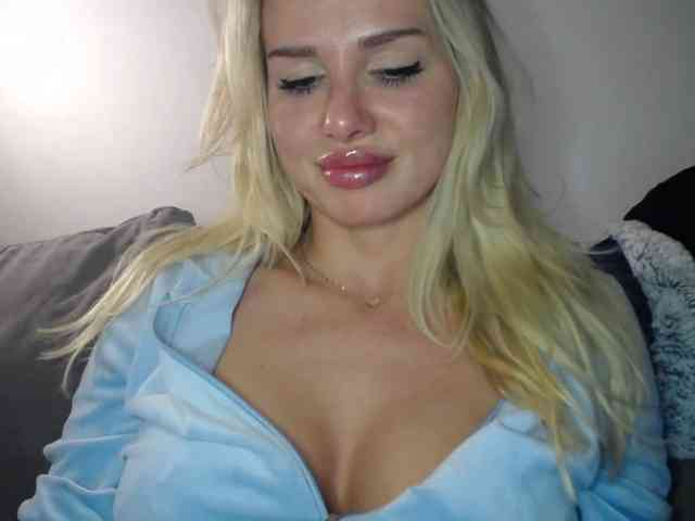 CorneliaSweet webcam