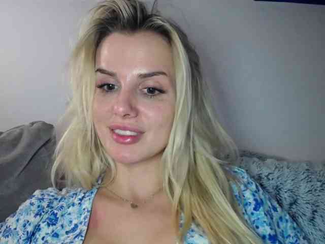 CorneliaSweet webcam