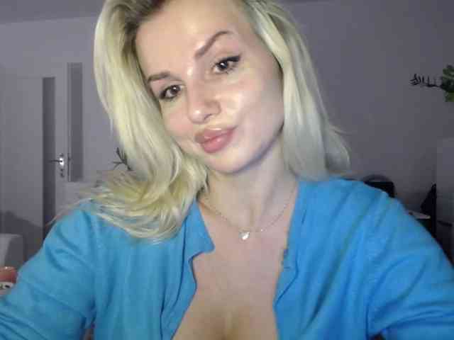 CorneliaSweet webcam