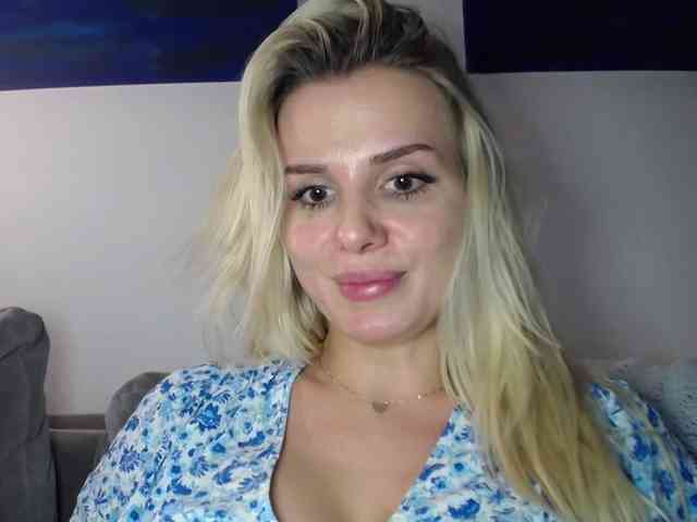 CorneliaSweet webcam