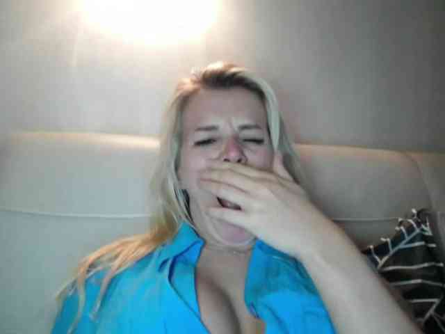 CorneliaSweet webcam